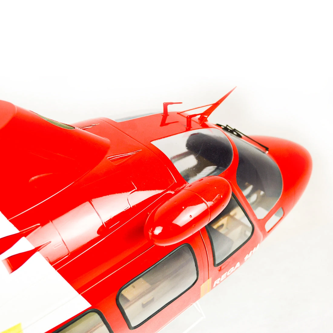 Fiberglass Scale Fuselage AGUSTA A109 .60 (700) Size - REGA Color 11 Fiberglass Scale Fuselage AGUSTA A109 .60 (700) Size - REGA Color - Image 9